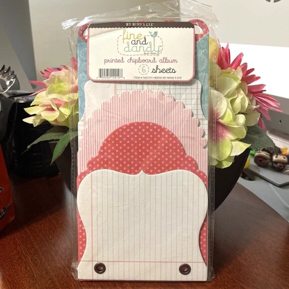 My Mind's Eye - Fine and Dandy - Chipboard Album - Tickled Pink - NIP - Picture 1 of 2